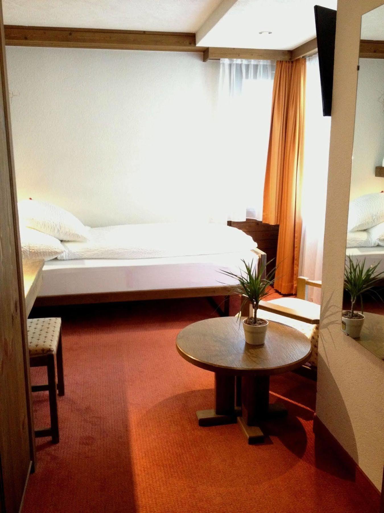 Hotel La Collina Зас-Фе Экстерьер фото